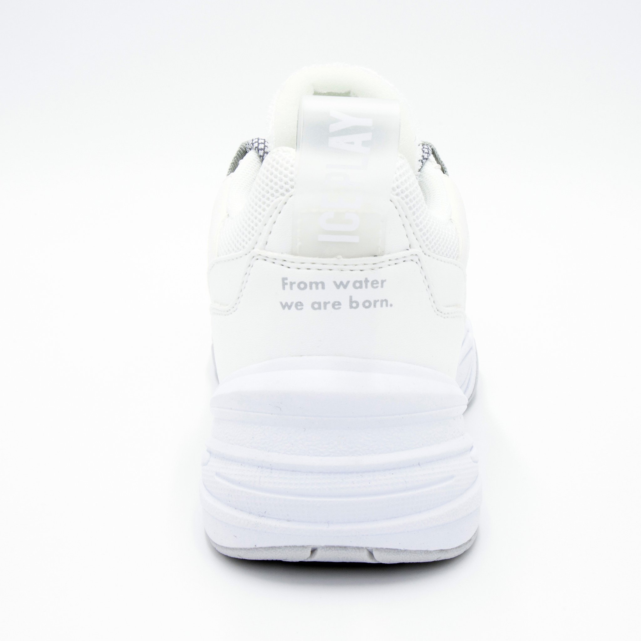 ACBC WOMEN'S WHALE WHITE SNEACKERS