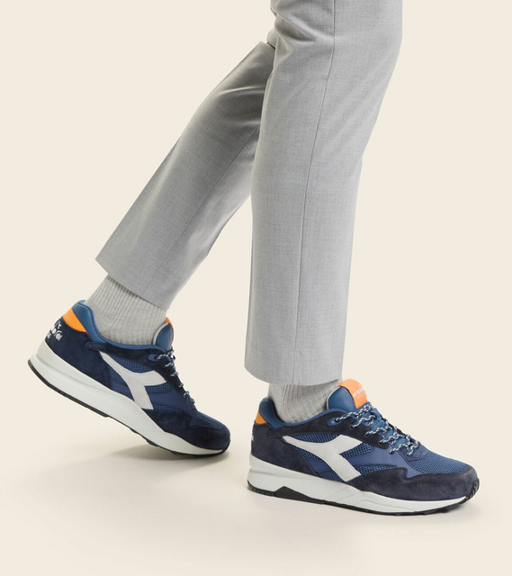 Picture of Diadora ECLIPSE PREMIUM UNISEX TRAINER