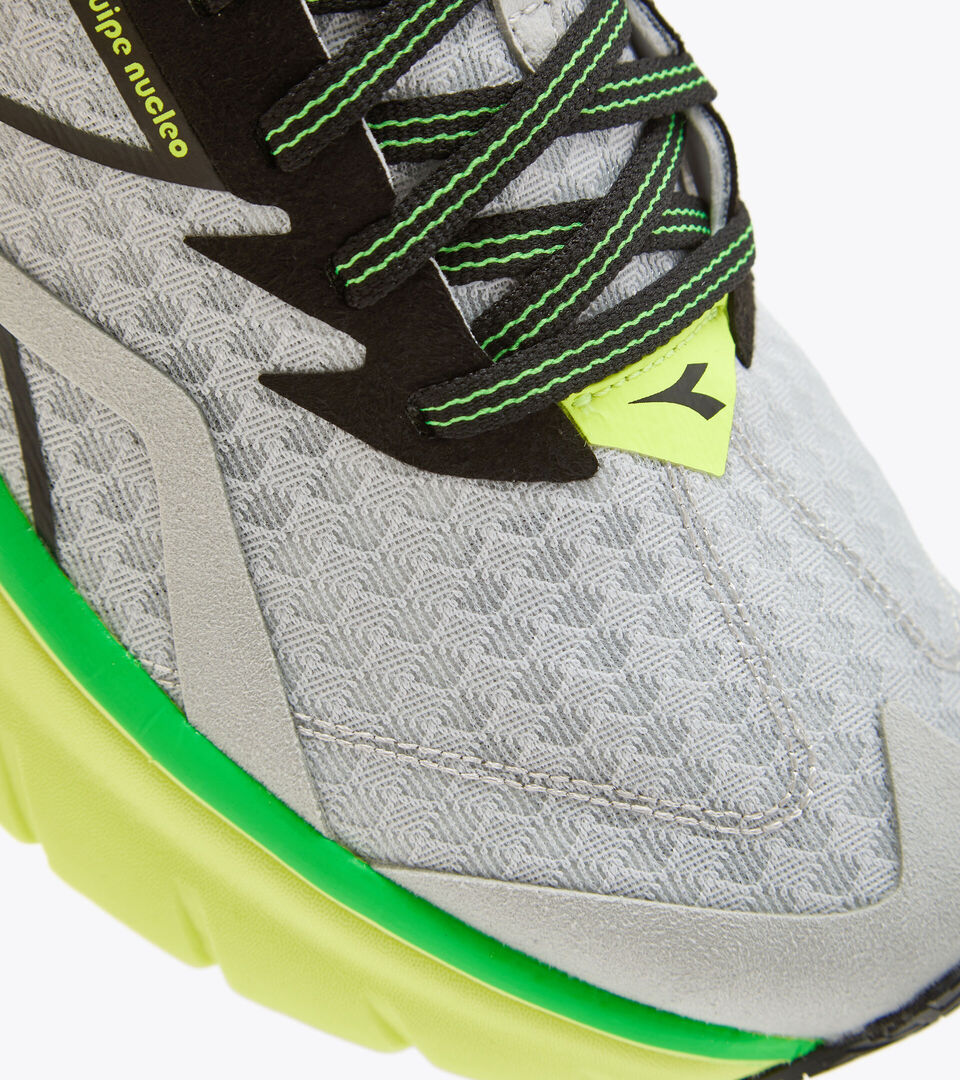 Diadora MEN'S RUNNING SHOES / SNEAKERS EQUIPE NUCLEO