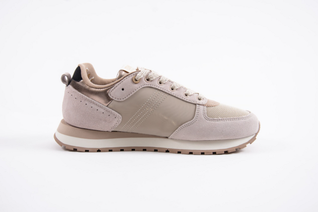 Picture of Colmar WOMEN'S  SNEAKERS TRAVIS AUTHENTIC REGULAR OUTSOLE 105