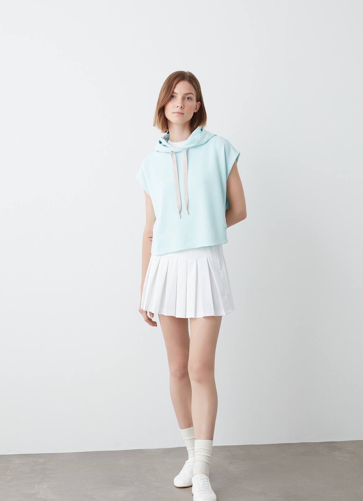 Colmar WOMEN'S SLEEVELESS HOODIE SWEATER 9228 1YH