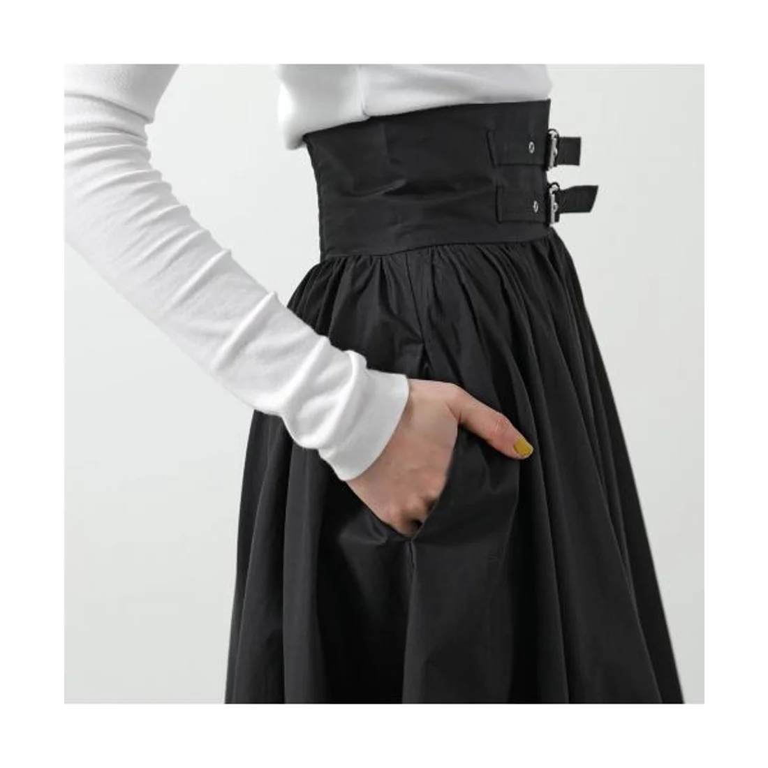 Mei Meij WOMEN'S SKIRT