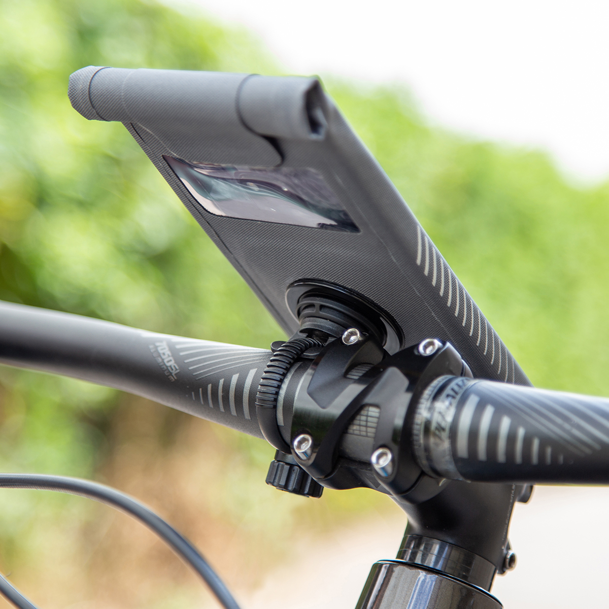 SP Connect UNIVERSAL PHONE CASE