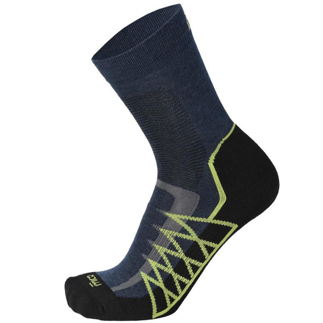 Picture of Mico MEDIUM WEIGHT CREW HIKE SOCKS EXTRA DRY CA03063, čarape