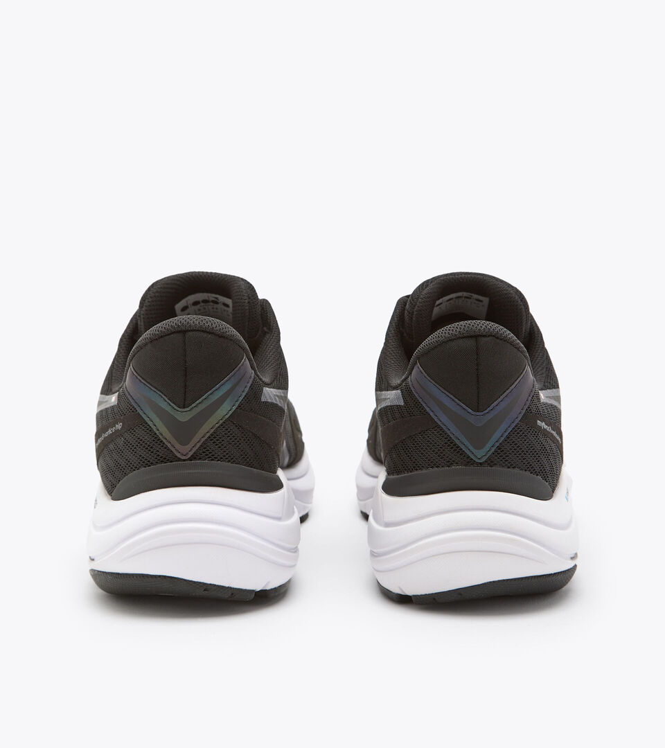 Diadora MOŠKE TEKAŠKE SUPERGE MYTHOS BLUSHIELD 8 VORTICE HIP