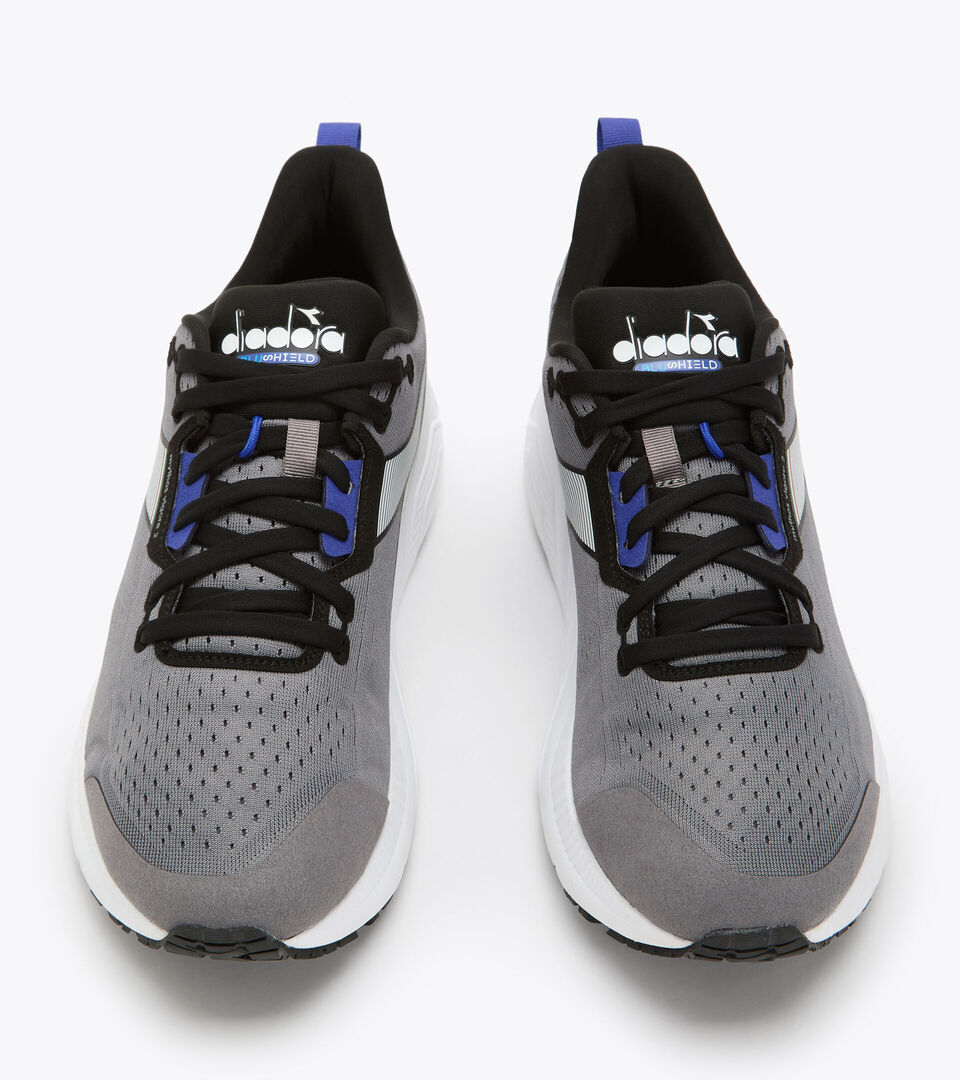 Diadora MOŠKE TEKAŠKE SUPERGE MYTHOS BLUSHIELD VIGORE 2