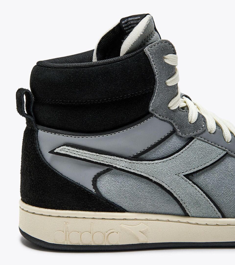 Diadora  MOŠKE SUPERGE MAGIC BASKET MID TREATED 501.179781